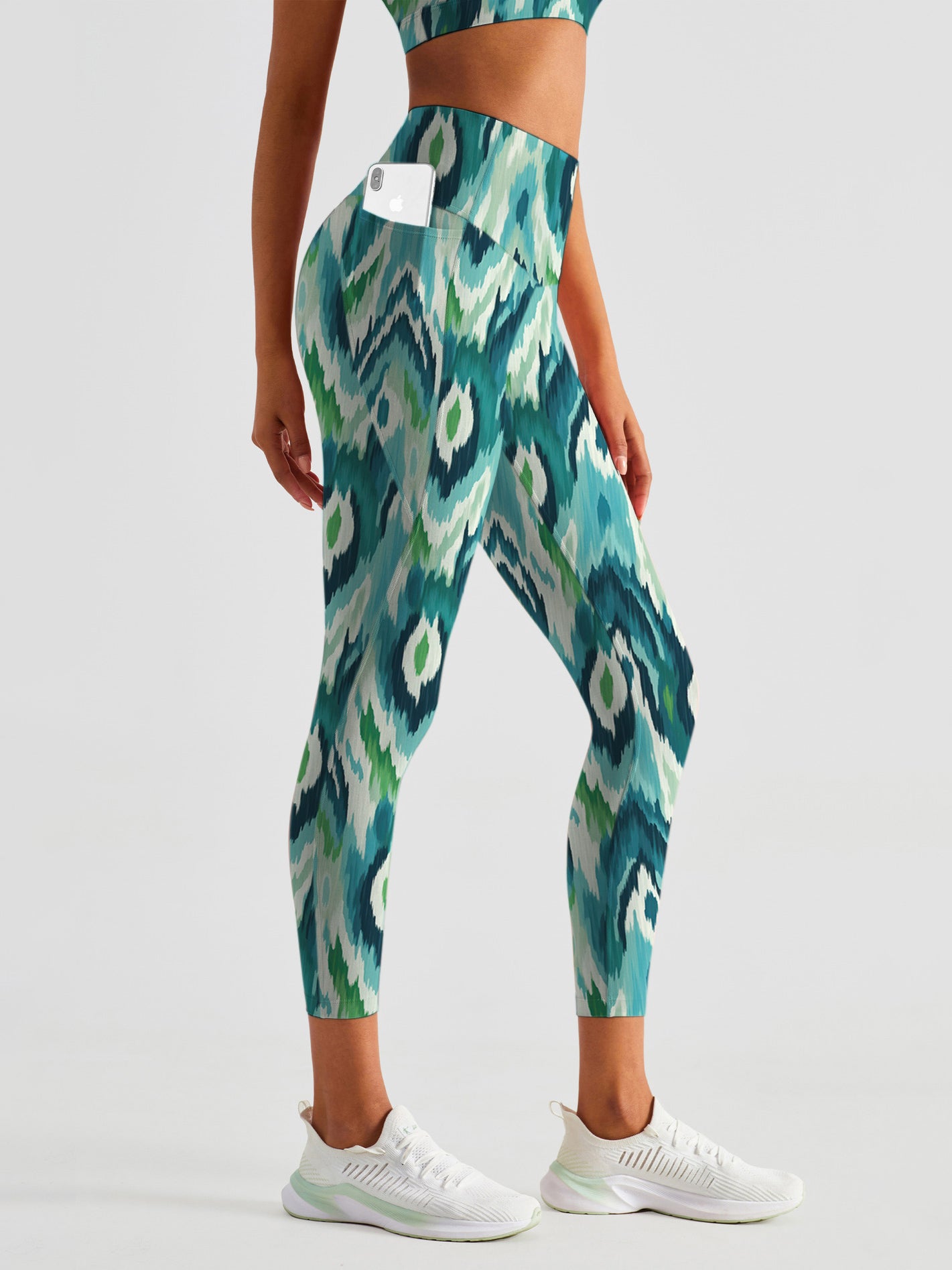 Green liquid wave tie-dye leggings