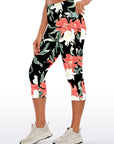 Flower white and red floral dark capris