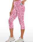 Seamless pink lace flower pattern capris