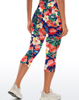 Green leaves flamingo print capris