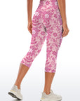 Seamless pink lace flower pattern capris