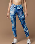 Abstract mixing blue tie dye water ripple leggings