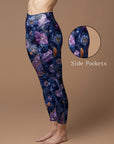 Exotic flower paisley dark leggings