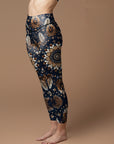 Vintage baroque floral feather ornament leggings