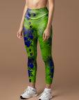 Abstract psychedelic green fluid water ripple leggings