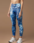 Abstract mixing blue tie dye water ripple leggings