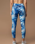 Abstract mixing blue tie dye water ripple leggings