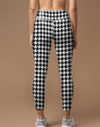 Black and white pattern houndstooth leggings